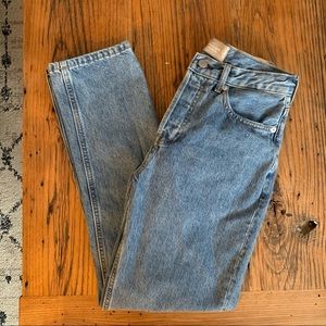 LIKE NEW Everlane ’90s Cheeky Jean - Medium Blue